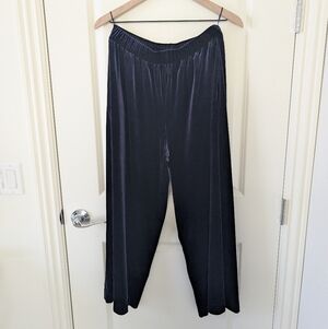 Uniqlo Velvet Wide Leg Pants Navy High Rise Medium